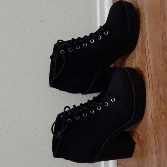 Divided booties - Picture 2 of 7